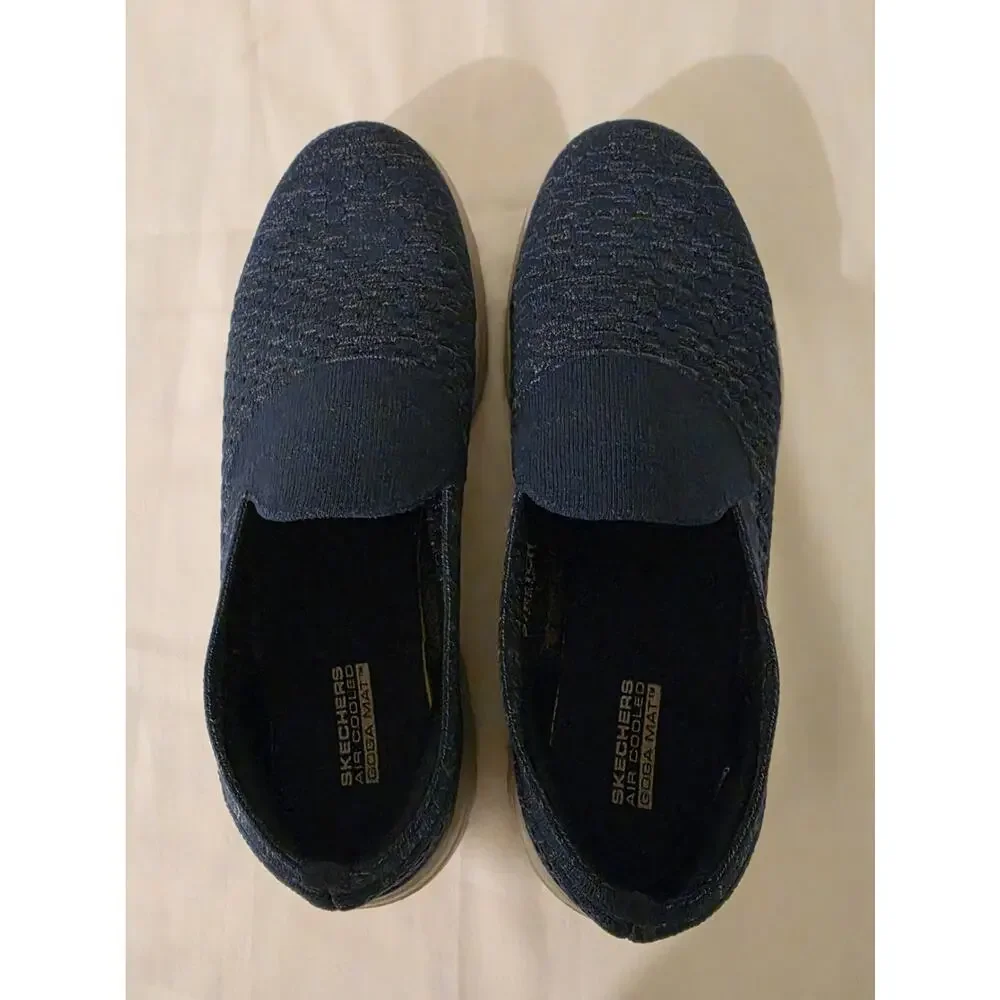 Skechers GOwalk Slip-On Sneakers Women 8.5 Navy Knit Air Cooled Goga Mat Comfort